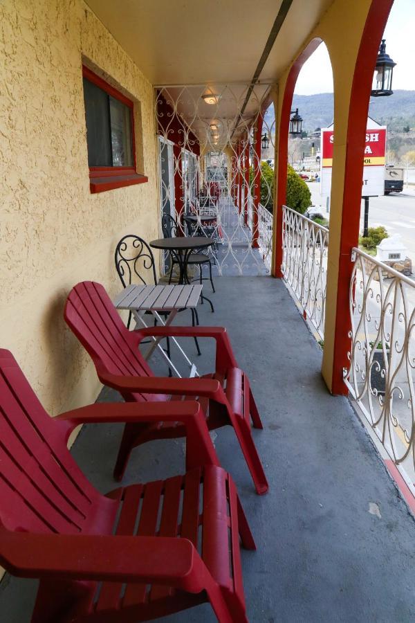 Spanish Resort Penticton