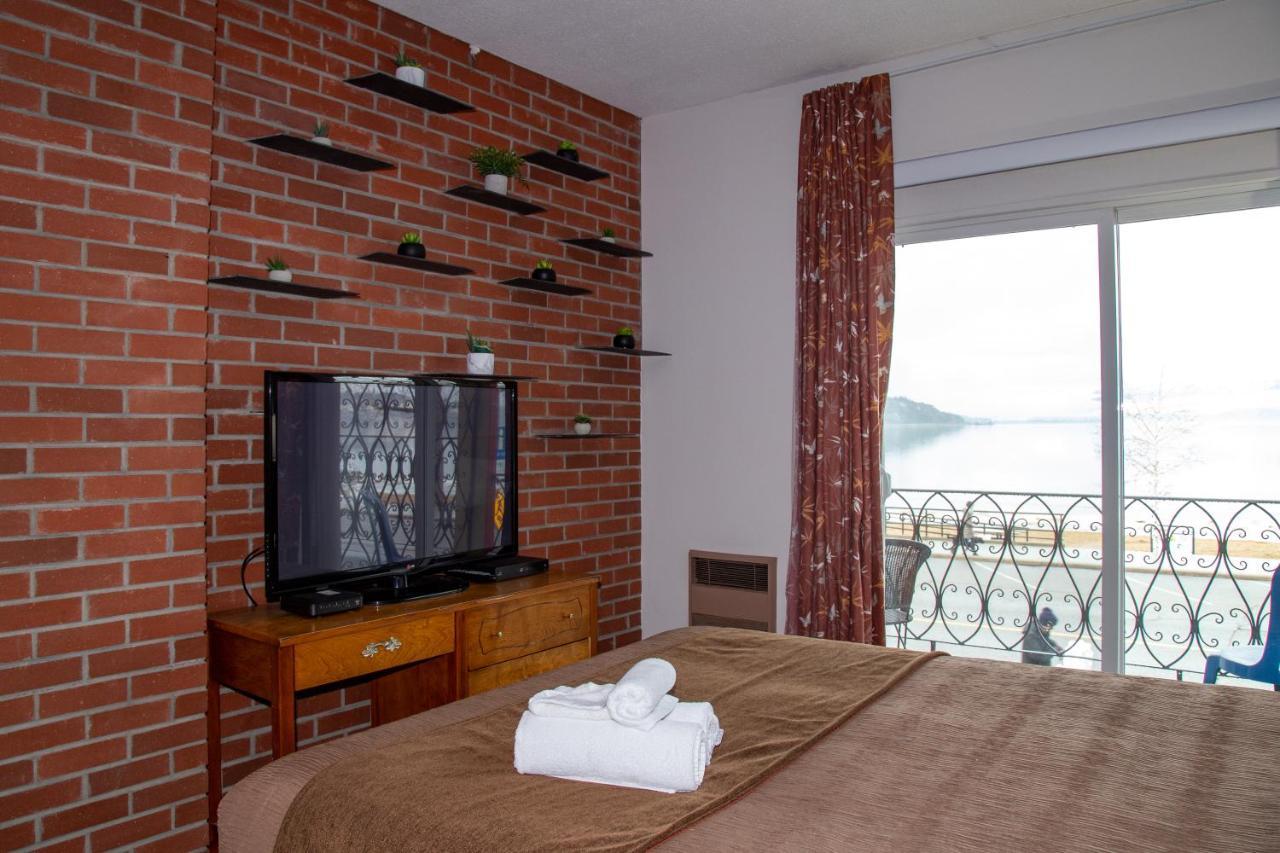 Spanish 3* Penticton