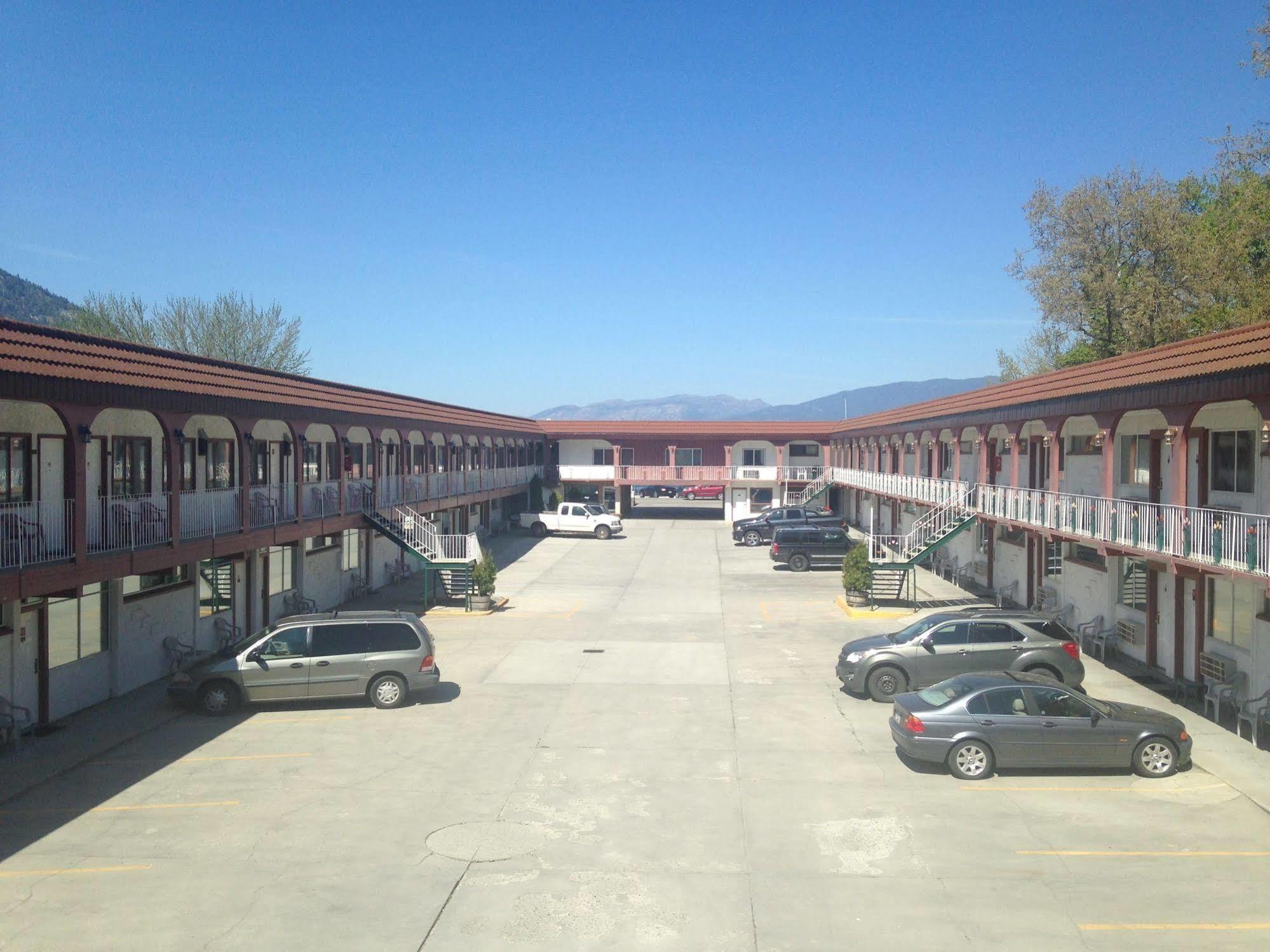Spanish 3* Penticton